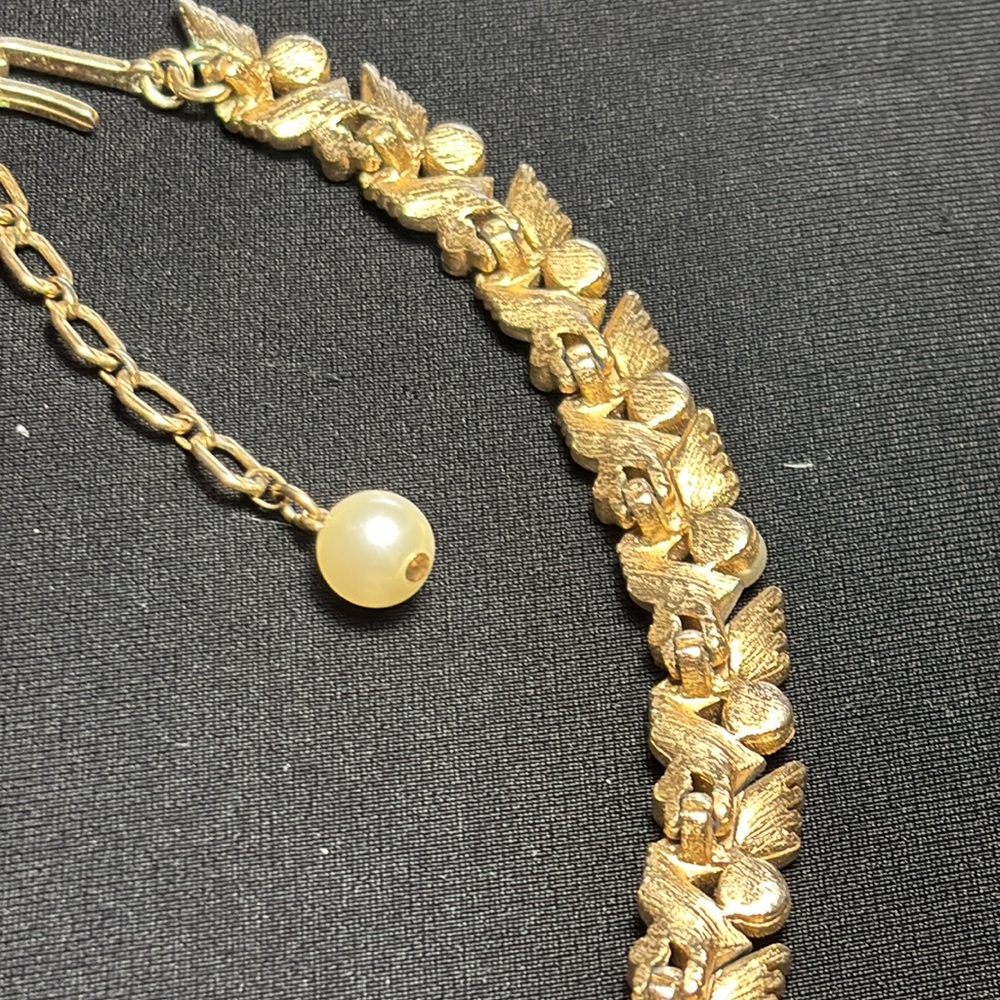 Vintage Trifari Gold Plated and Rhinestones Choker - Picture 3 of 6